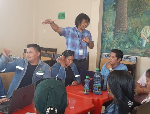 Oscar Espinoza (UNIANDES) forme de jeunes agriculteurs et cueilleurs de noix du Brésil à Riberalta en Bolivie